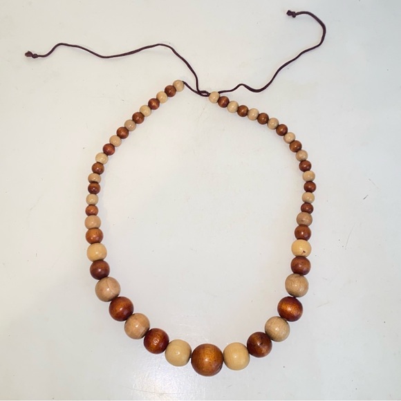Vintage Natural Light & Dark Wood Graduated Chunky Bead 42" Necklace - Picture 3 of 9